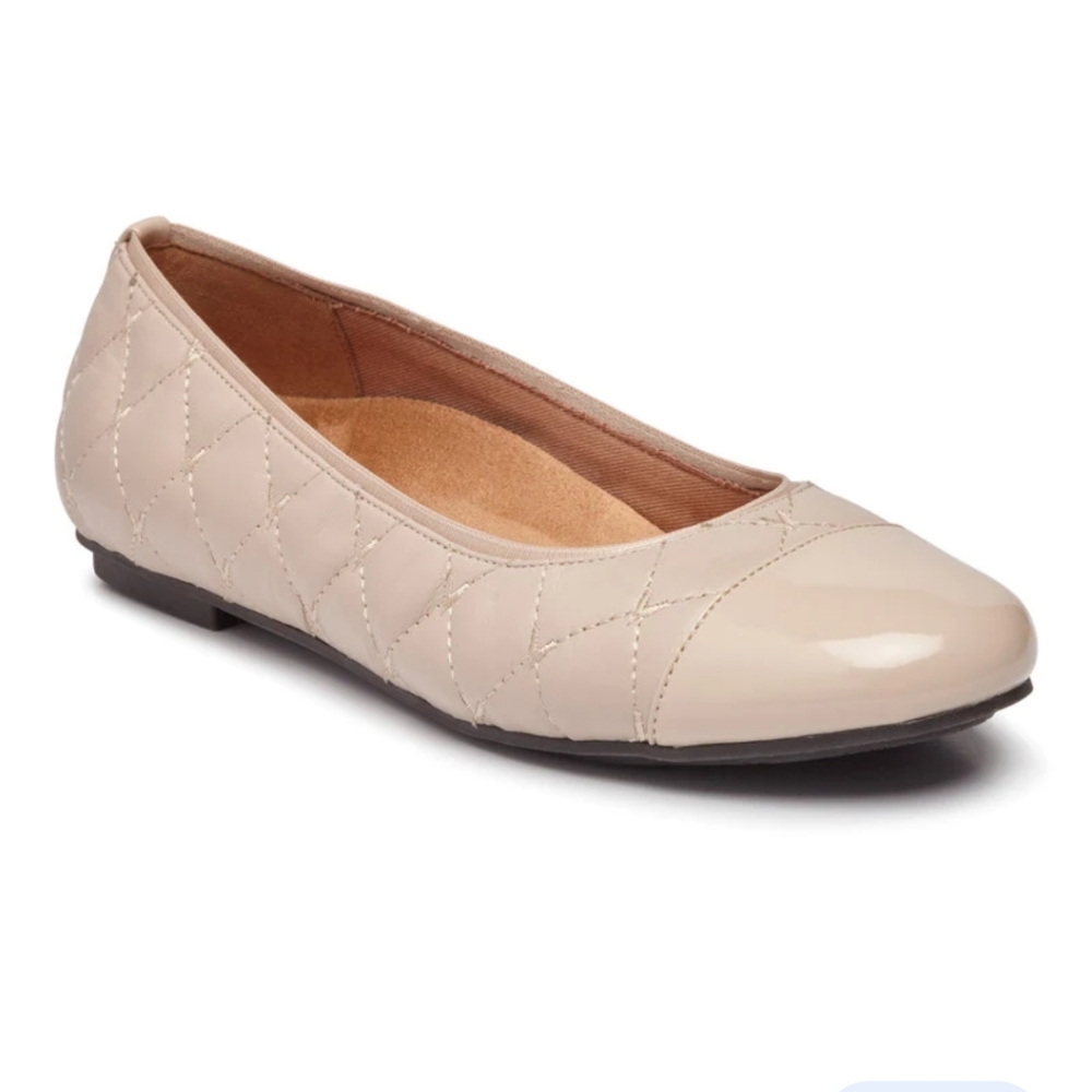 Vionic Desiree flats size 10